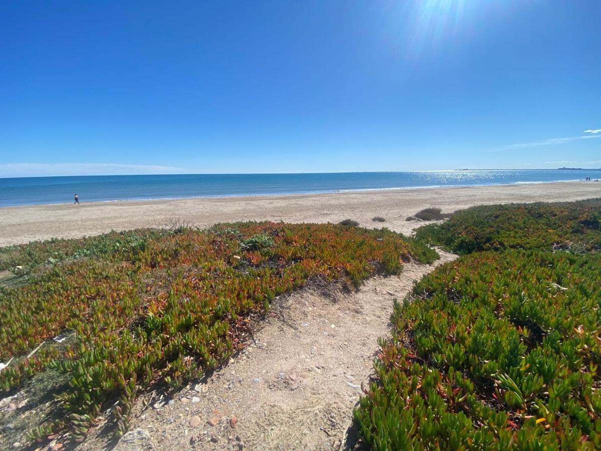 Apartament Alojamiento En Primera Linea De Playa Con Wifi Walencja Zewnętrze zdjęcie