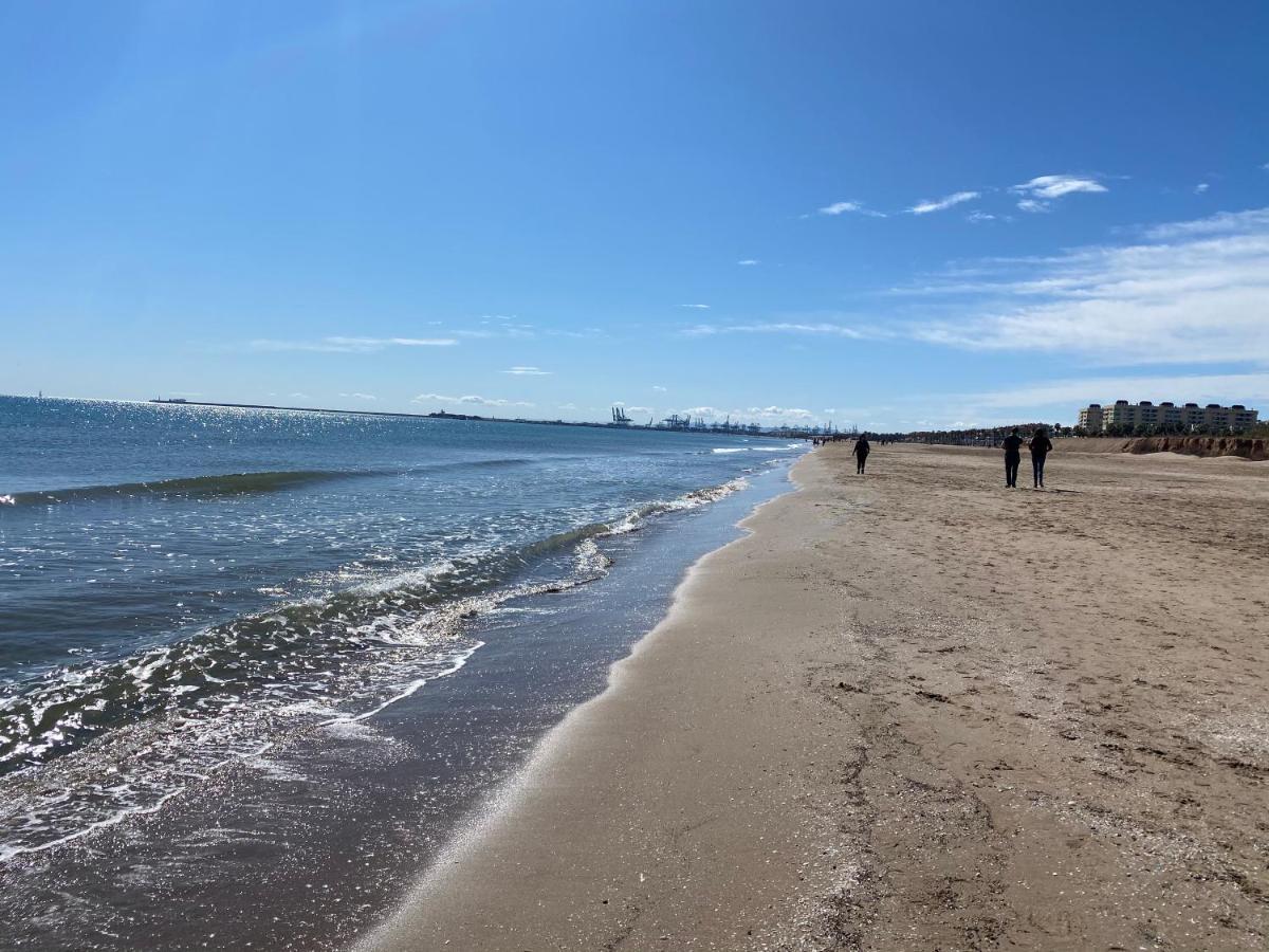 Apartament Alojamiento En Primera Linea De Playa Con Wifi Walencja Zewnętrze zdjęcie